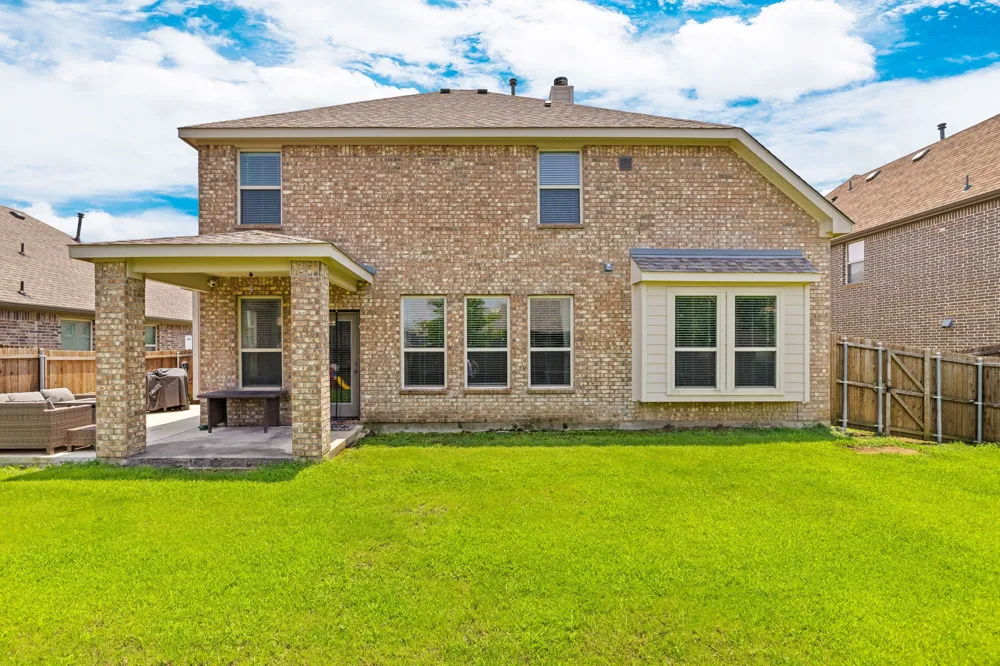 1017 Rose Garden Drive Little Elm, TX 75068