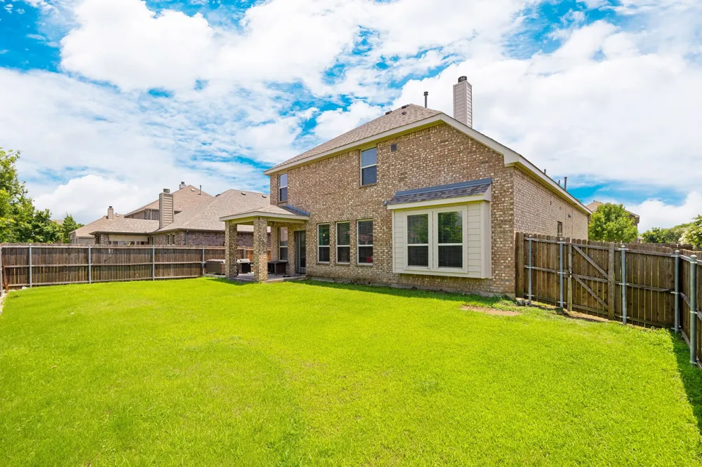 1017 Rose Garden Drive Little Elm, TX 75068