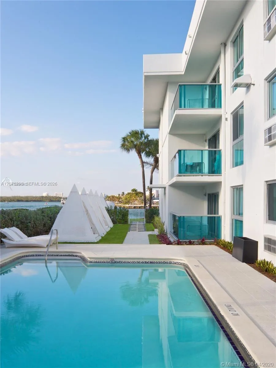 290 Bal Bay Dr #104 Bal Harbour, FL 33154