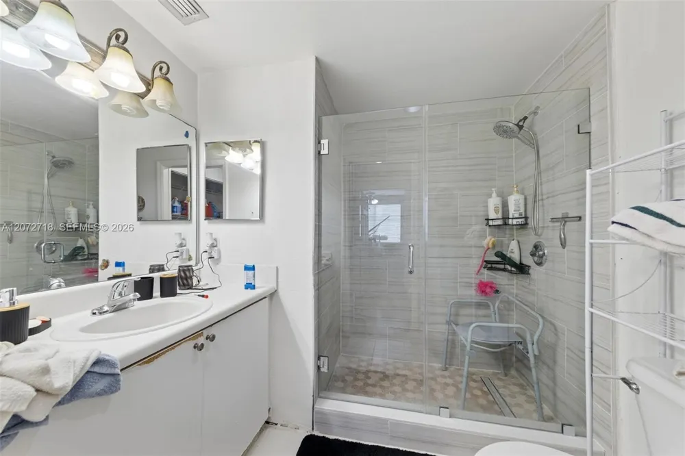 2280 E Preserve Way #204 Miramar, FL 33025