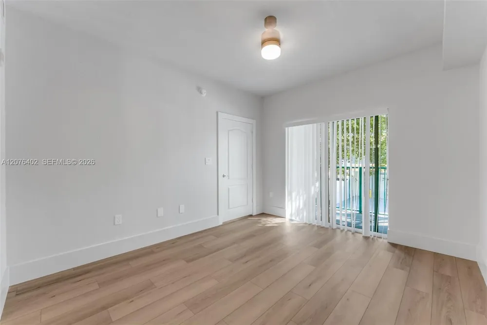 6001 SW 70th St #512 South Miami, FL 33143