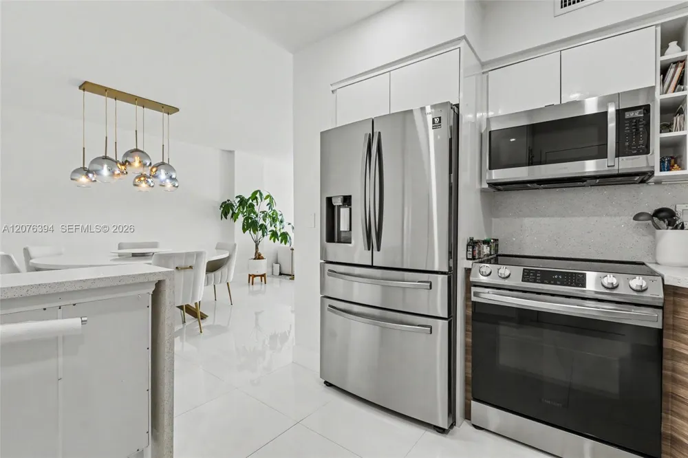 500 Bayview Dr #1924 Sunny Isles Beach, FL 33160