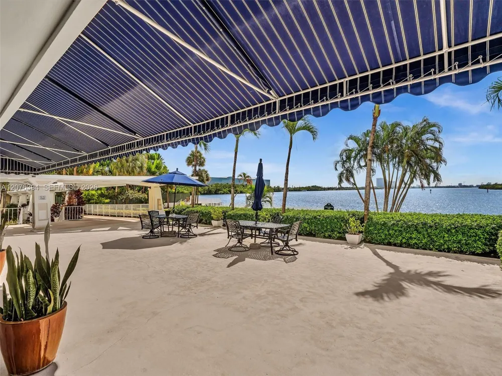 500 Bayview Dr #1924 Sunny Isles Beach, FL 33160