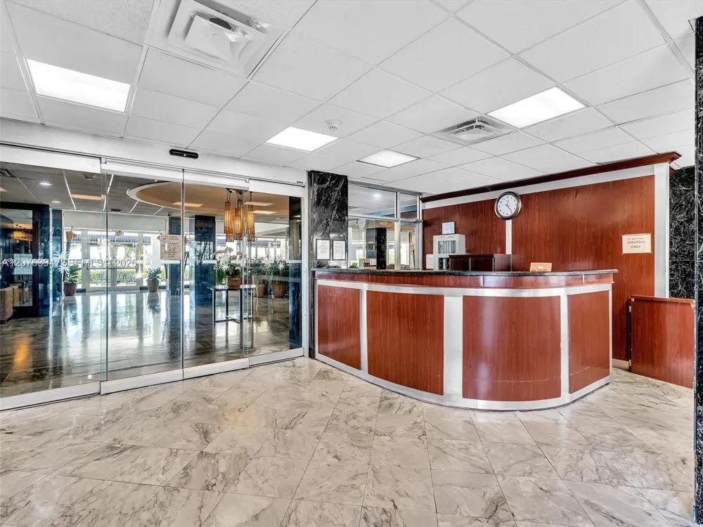 500 Bayview Dr #1924 Sunny Isles Beach, FL 33160