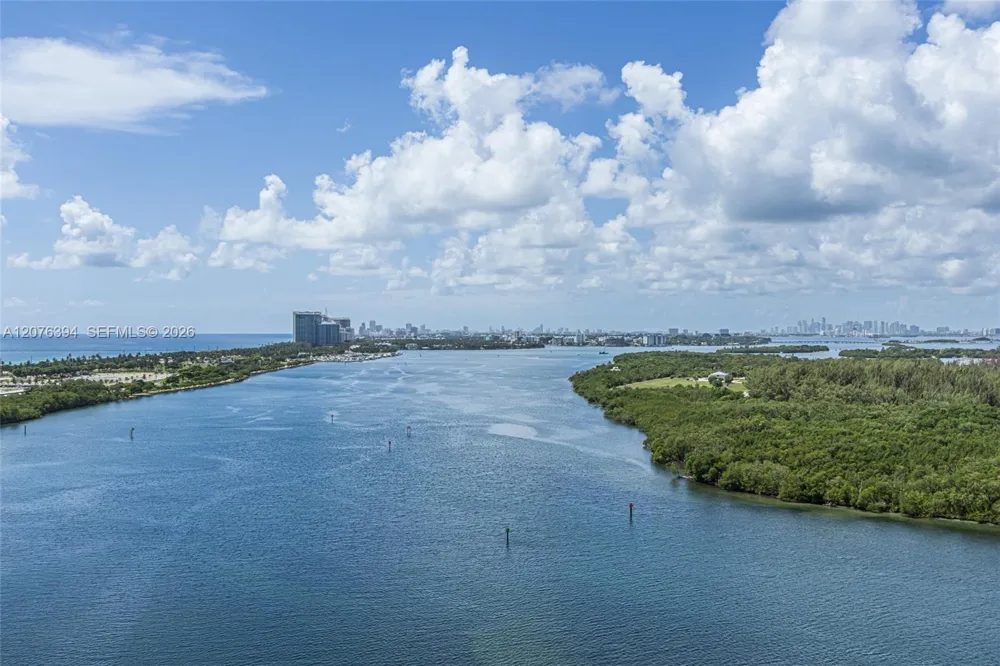 500 Bayview Dr #1924 Sunny Isles Beach, FL 33160