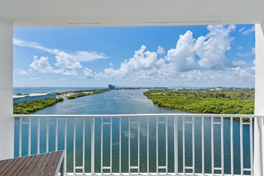 500 Bayview Dr #1924 Sunny Isles Beach, FL 33160