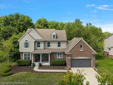 871 Wynstone Circle S