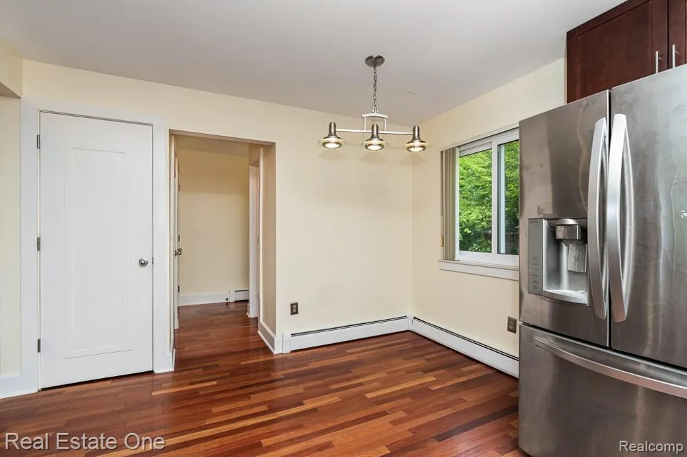 1147 Tienken Court Rochester Hills City, MI 48306
