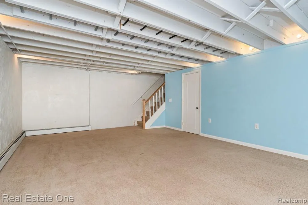 1147 Tienken Court Rochester Hills City, MI 48306