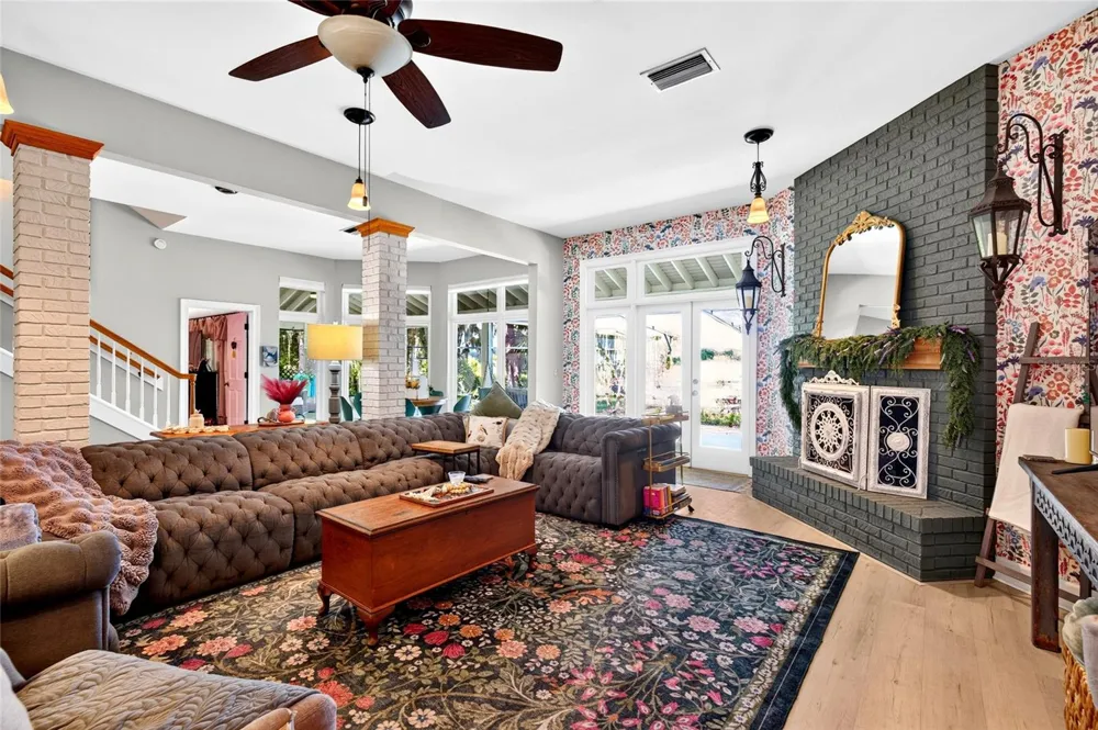 9945 REDS LANE Clermont, FL 34711