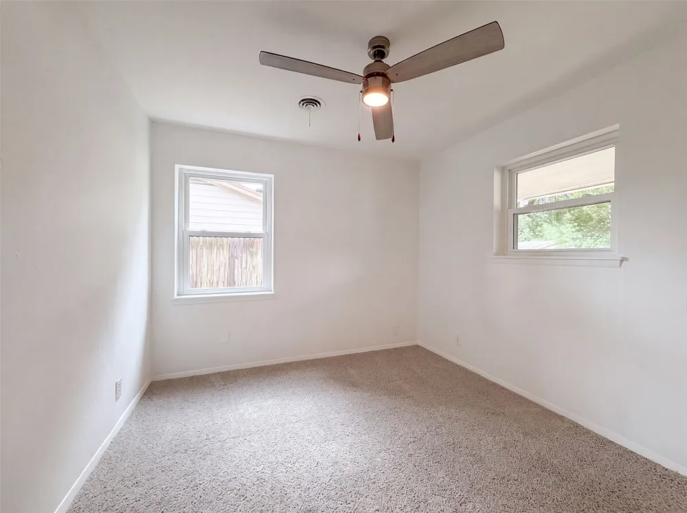 1805 Brookview Drive Arlington, TX 76010