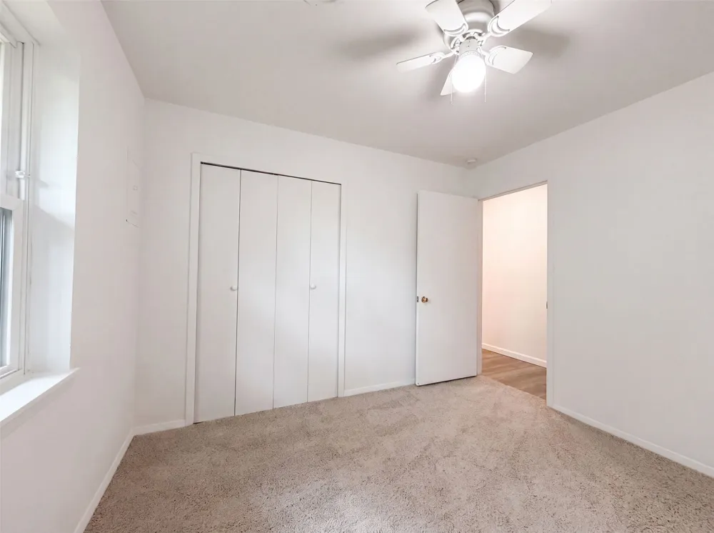 1805 Brookview Drive Arlington, TX 76010