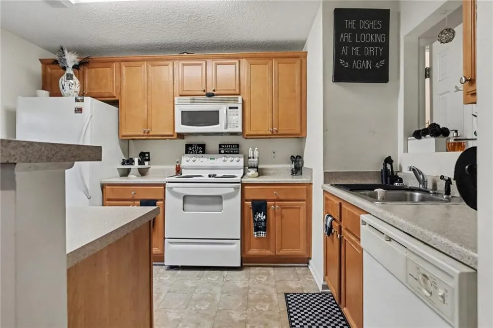 1763 Fielding Way Hampton, GA 30228