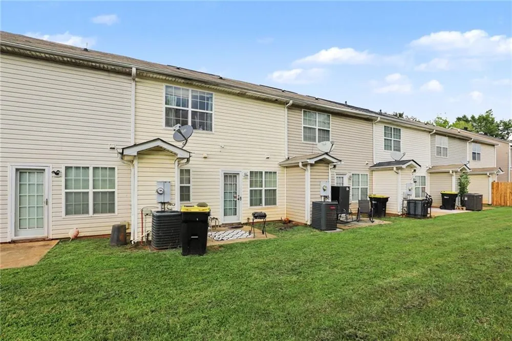 1763 Fielding Way Hampton, GA 30228
