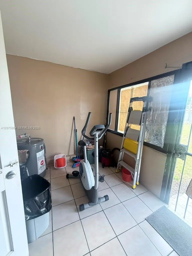 3190 NW 97th St Miami, FL 33147