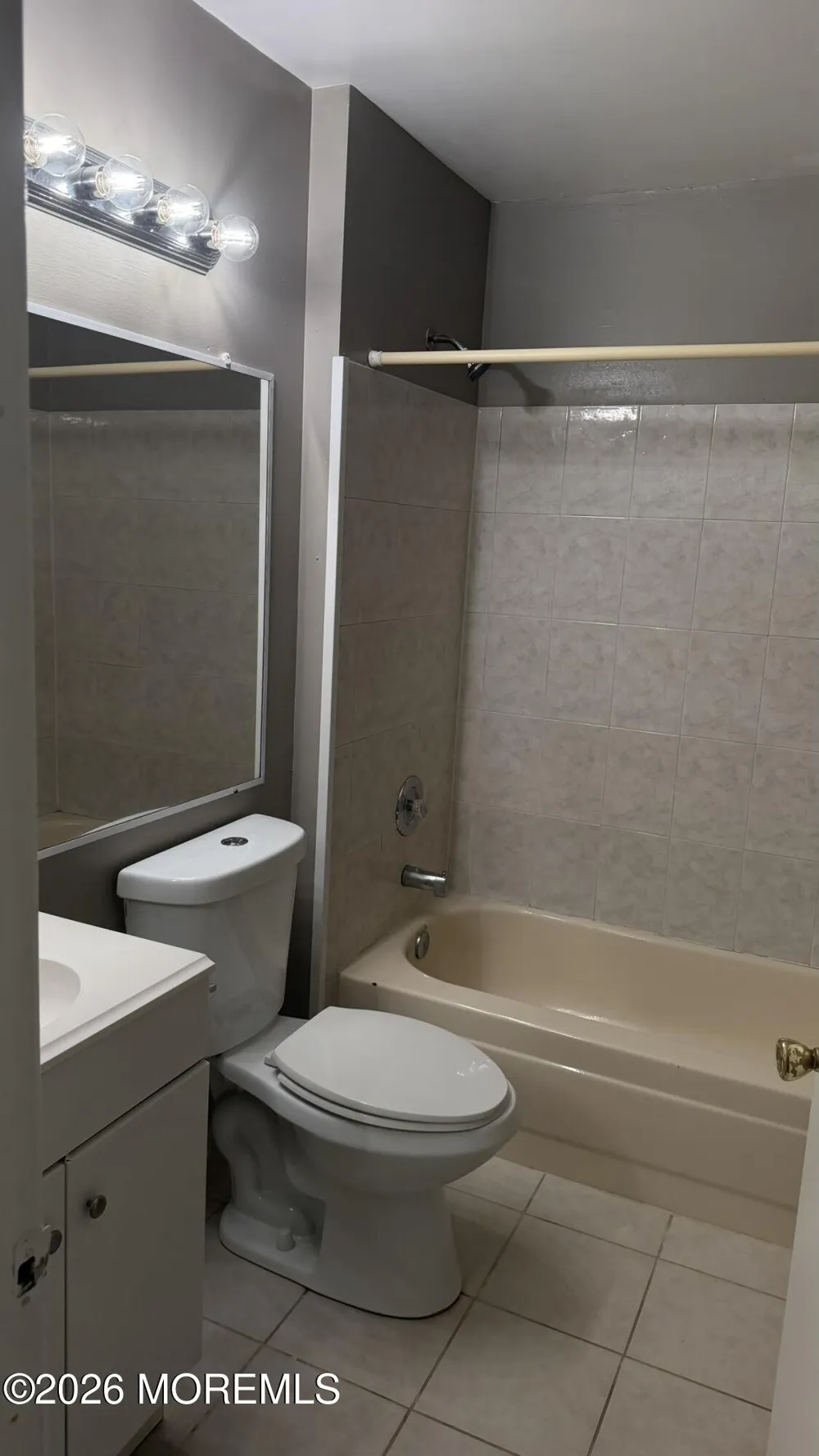 216 Sapphire Lane Franklin Park, NJ 08823
