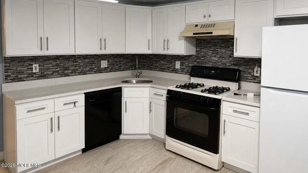 216 Sapphire Lane Franklin Park, NJ 08823