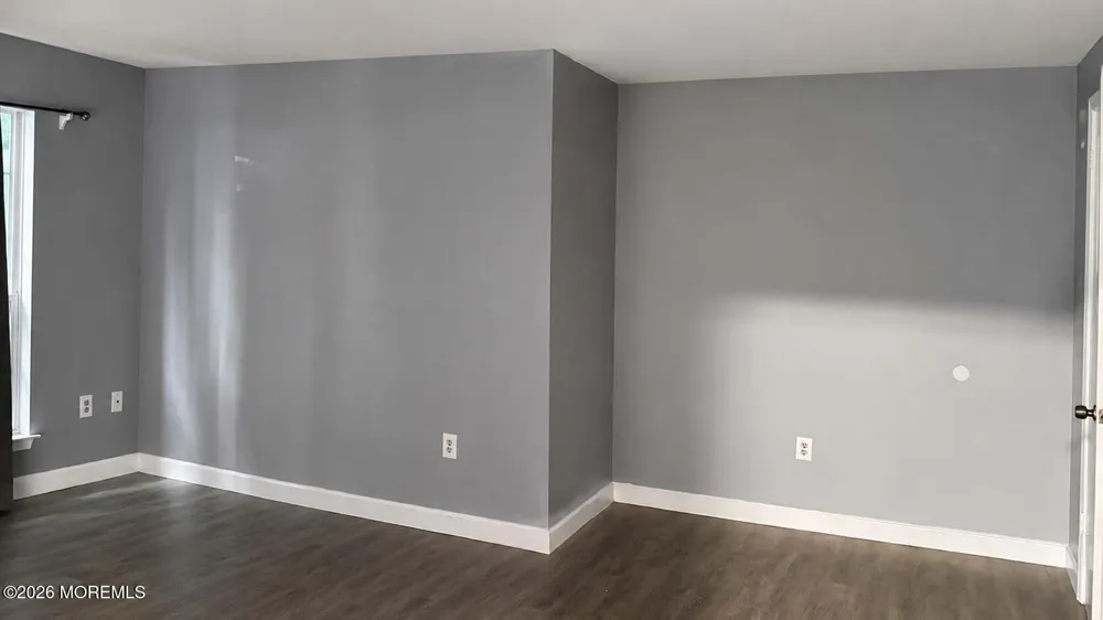 216 Sapphire Lane Franklin Park, NJ 08823