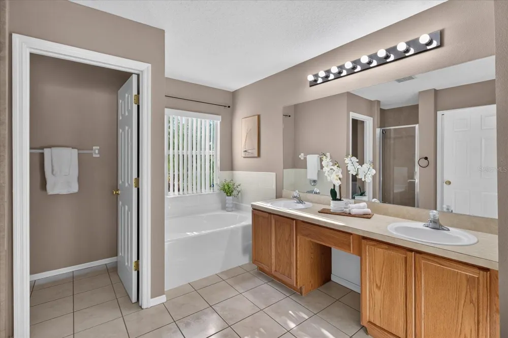 11306 PELICAN LAKE COURT Riverview, FL 33569
