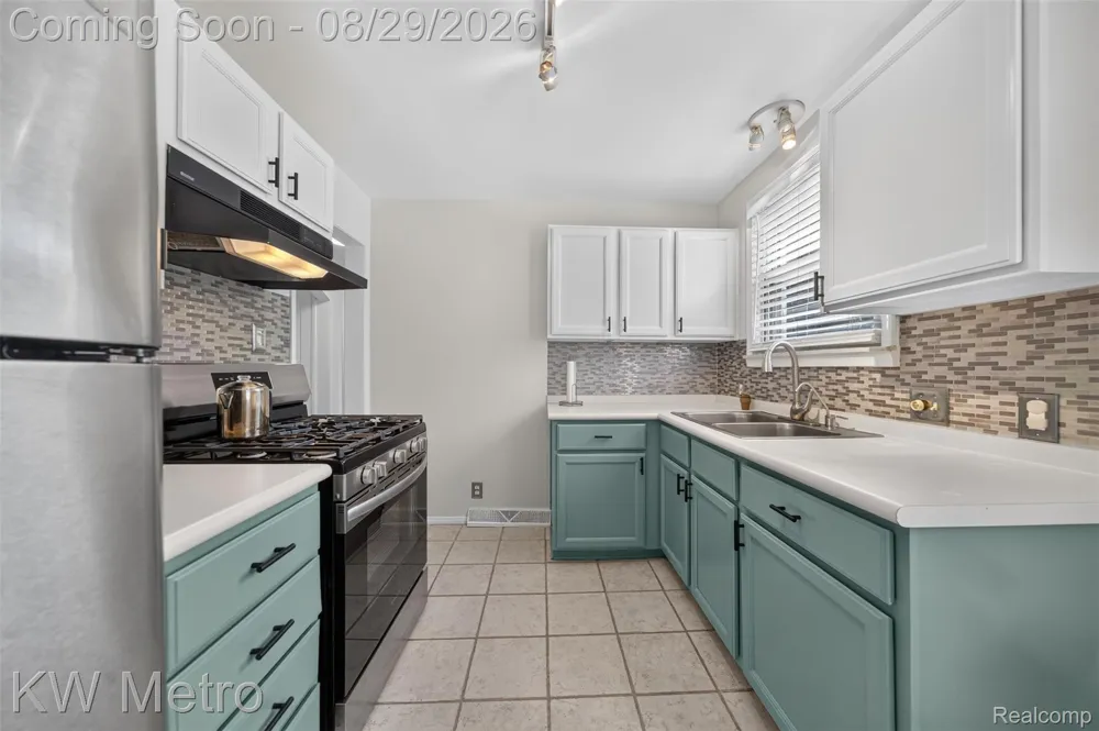 1620 Annabelle Street Ferndale City, MI 48220