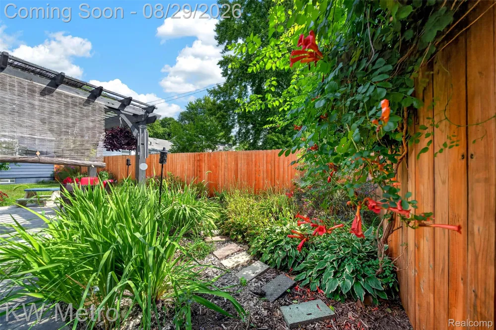 1620 Annabelle Street Ferndale City, MI 48220