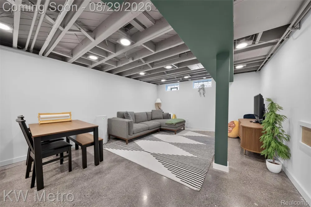 1620 Annabelle Street Ferndale City, MI 48220