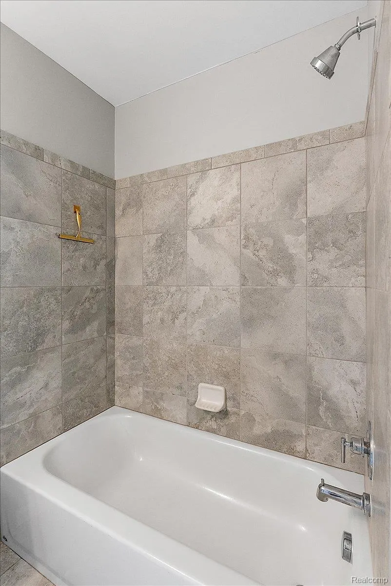 24025 Battelle Avenue Hazel Park City, MI 48030