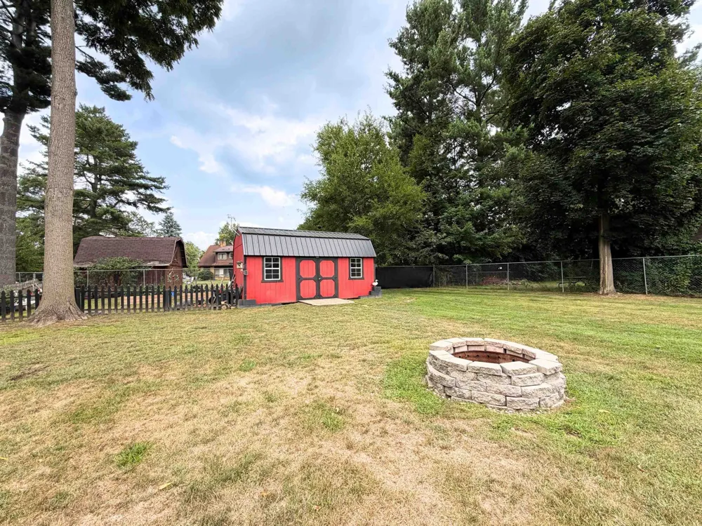 12350 Clio Road Vienna Charter Township, MI 48420