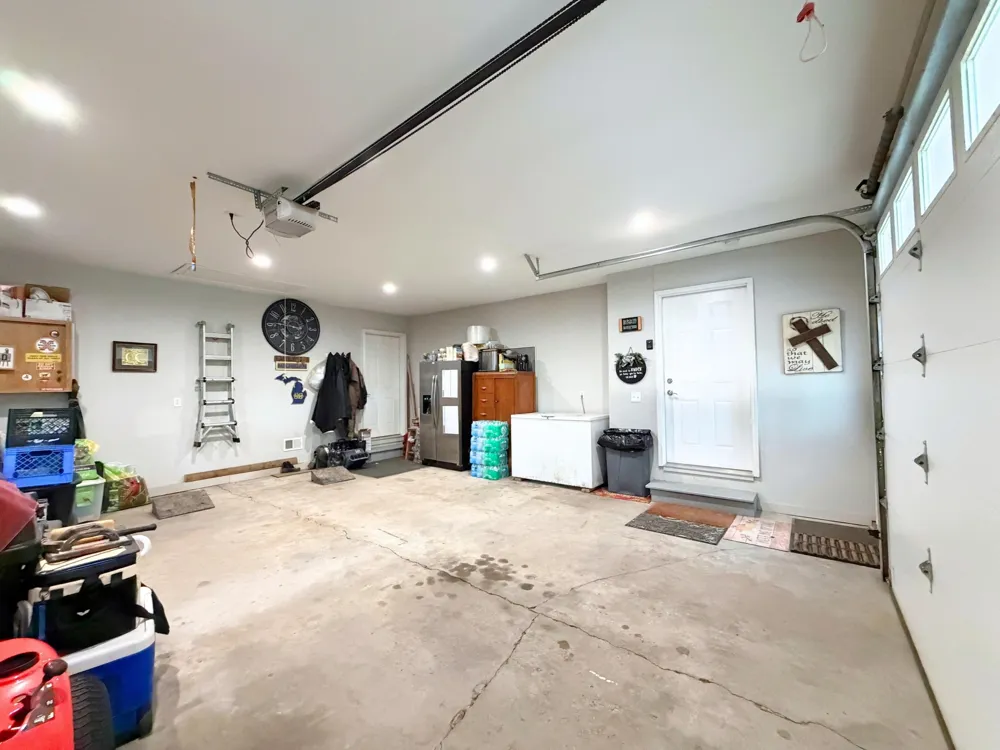 12350 Clio Road Vienna Charter Township, MI 48420