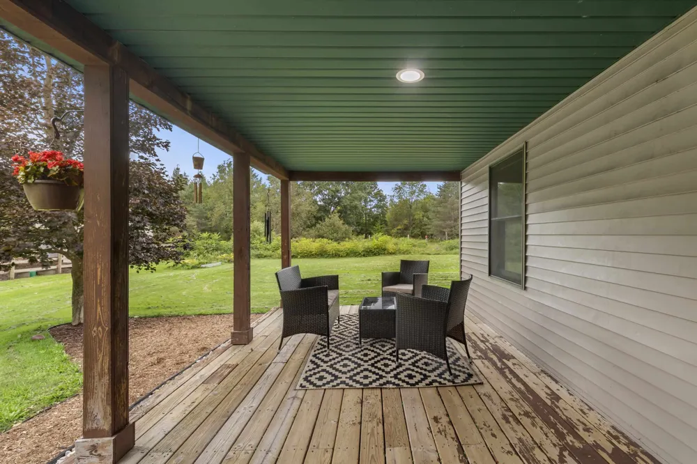 20680 Cinder Inland Township, MI 49643