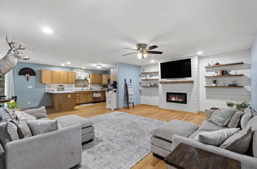20680 Cinder Inland Township, MI 49643