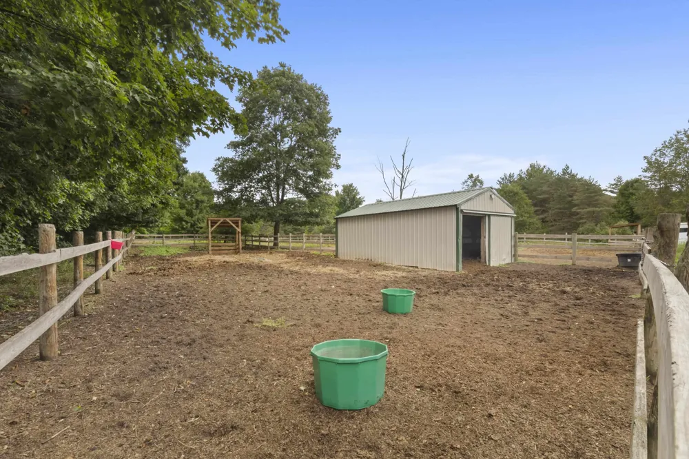 20680 Cinder Inland Township, MI 49643