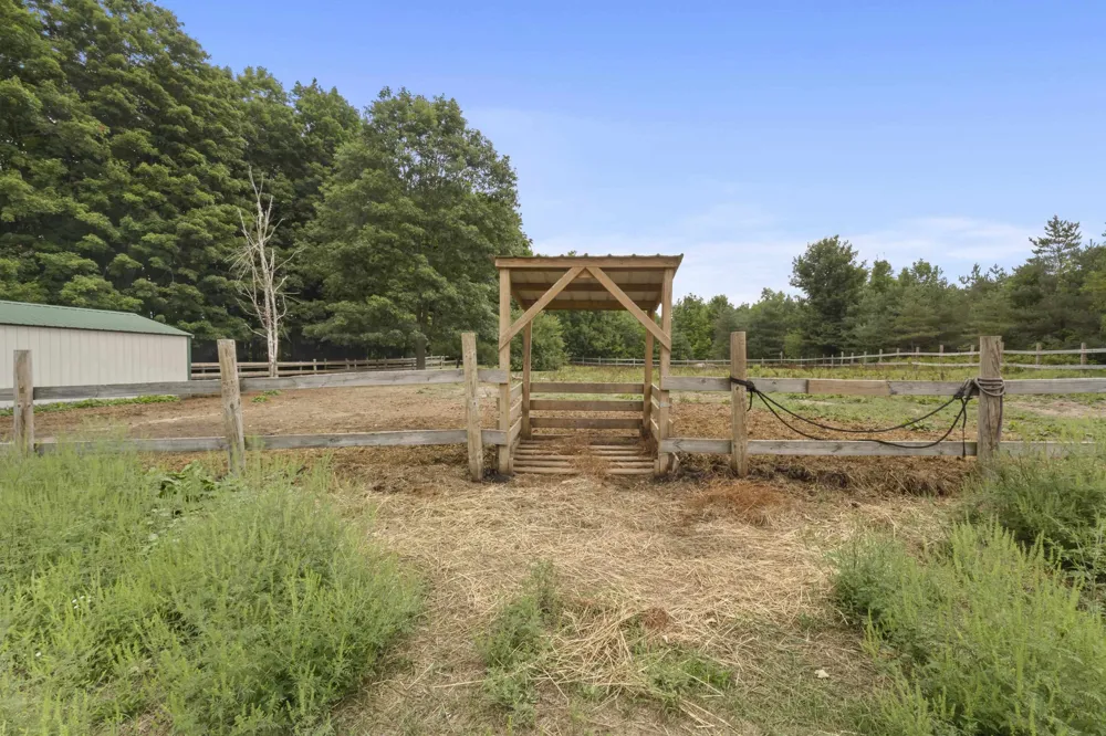20680 Cinder Inland Township, MI 49643