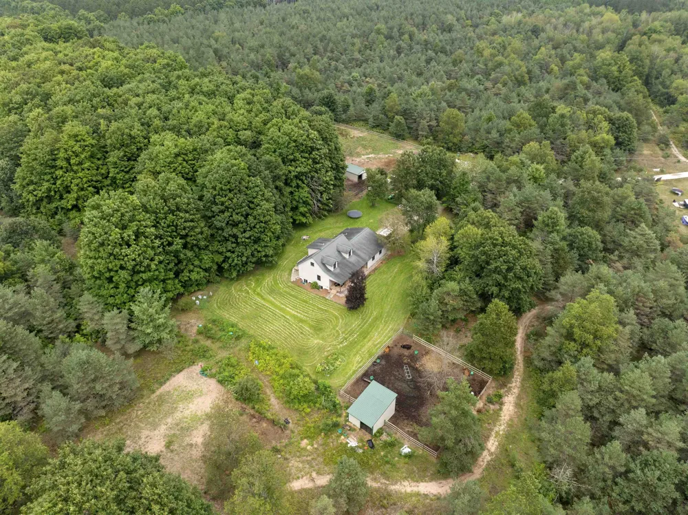 20680 Cinder Inland Township, MI 49643
