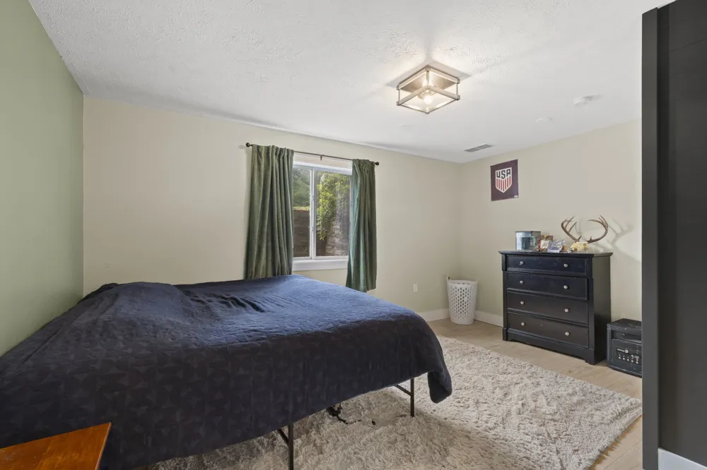 20680 Cinder Inland Township, MI 49643