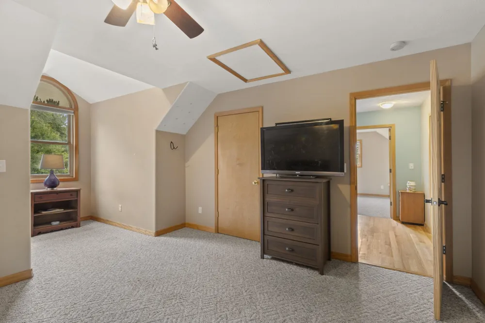 20680 Cinder Inland Township, MI 49643