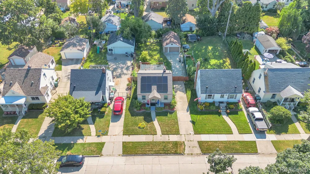 2129 Geneva Street Dearborn City, MI 48124
