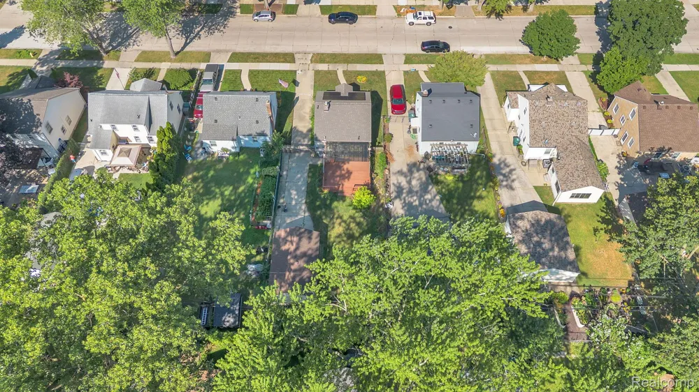 2129 Geneva Street Dearborn City, MI 48124