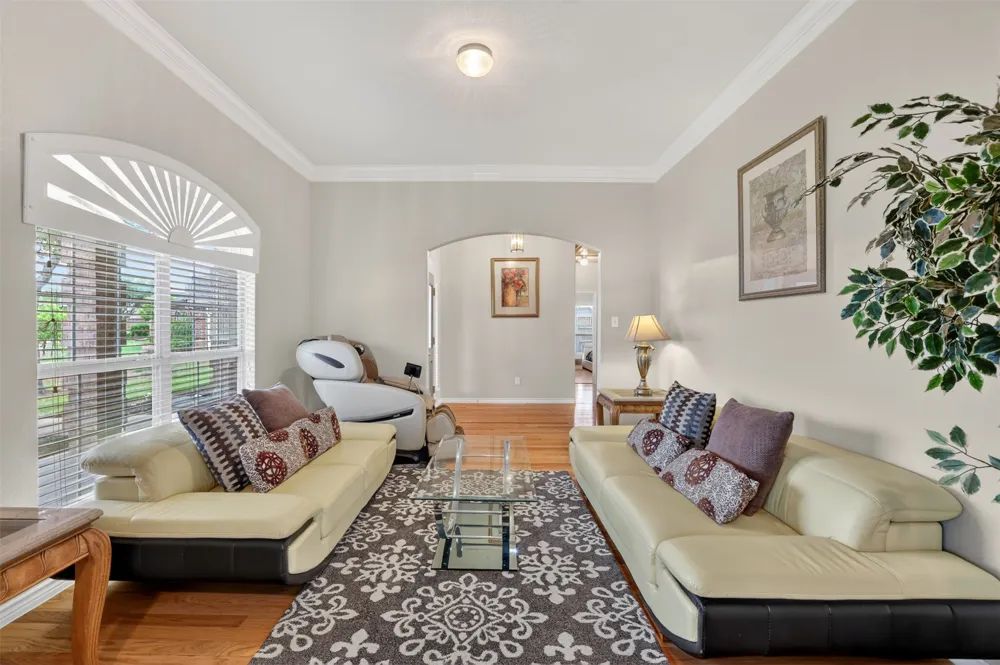 3002 Silver Springs Way Rowlett, TX 75089
