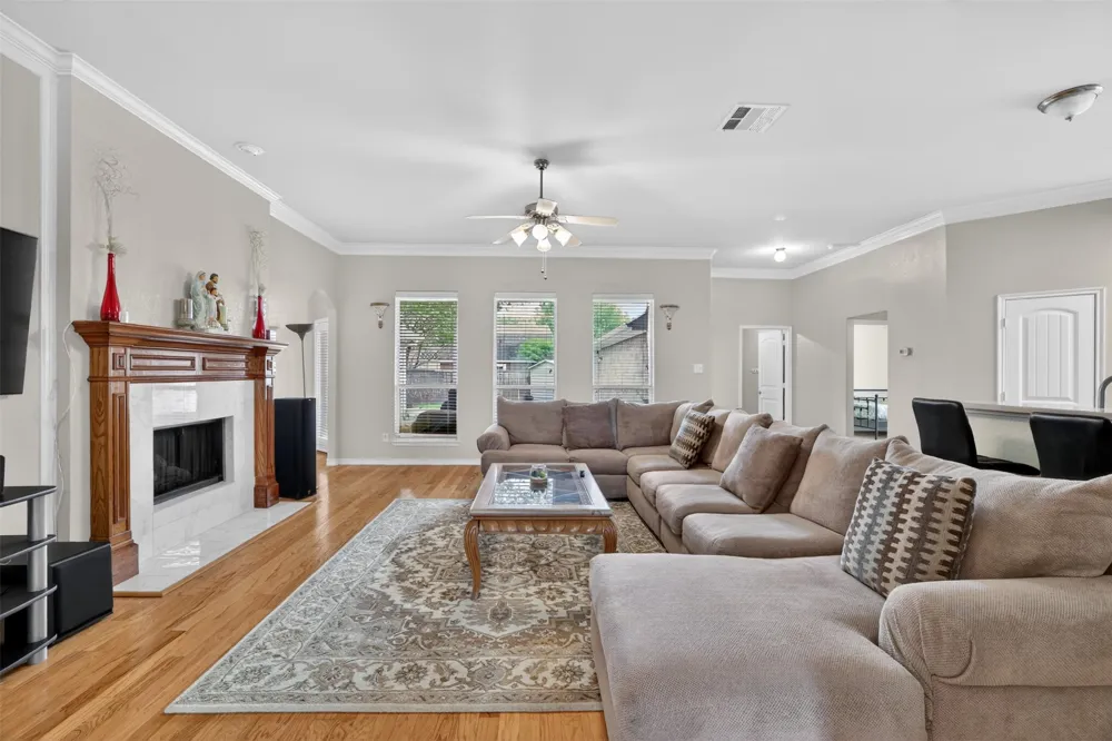 3002 Silver Springs Way Rowlett, TX 75089