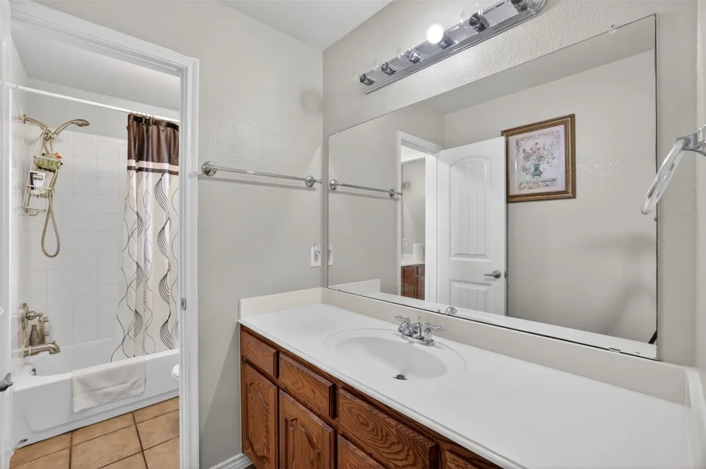 3002 Silver Springs Way Rowlett, TX 75089