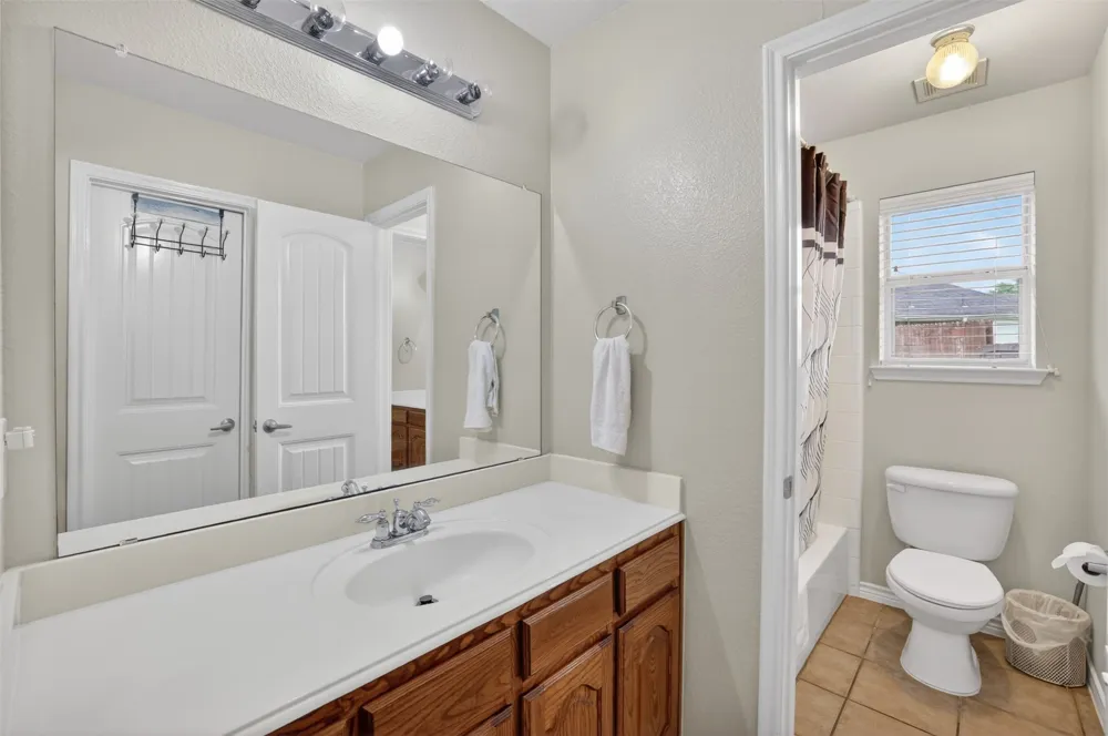 3002 Silver Springs Way Rowlett, TX 75089