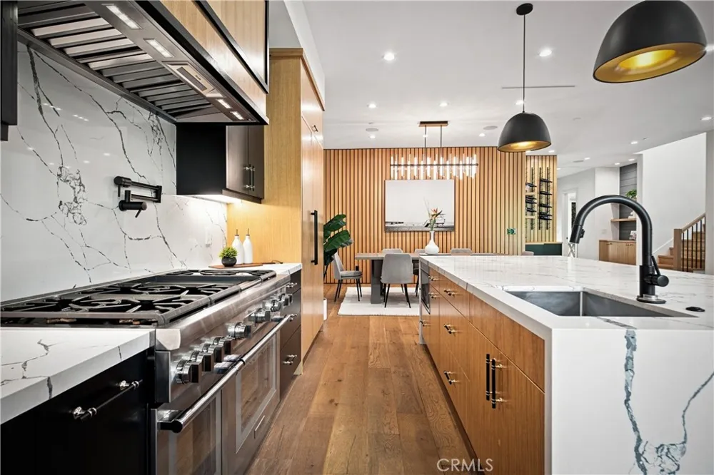4458 Katherine Avenue Sherman Oaks, CA 91423