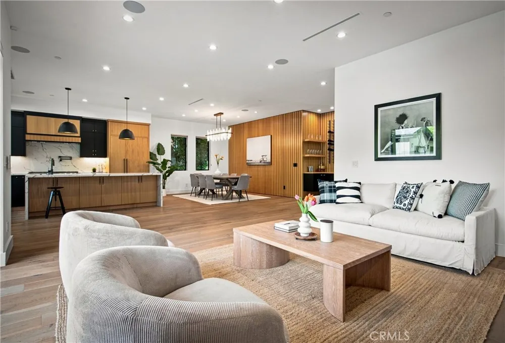 4458 Katherine Avenue Sherman Oaks, CA 91423