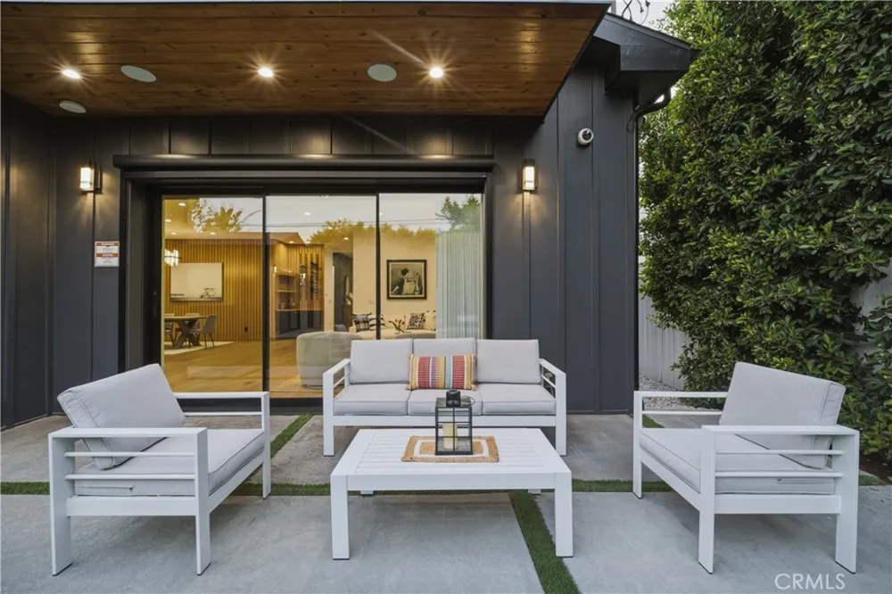 4458 Katherine Avenue Sherman Oaks, CA 91423