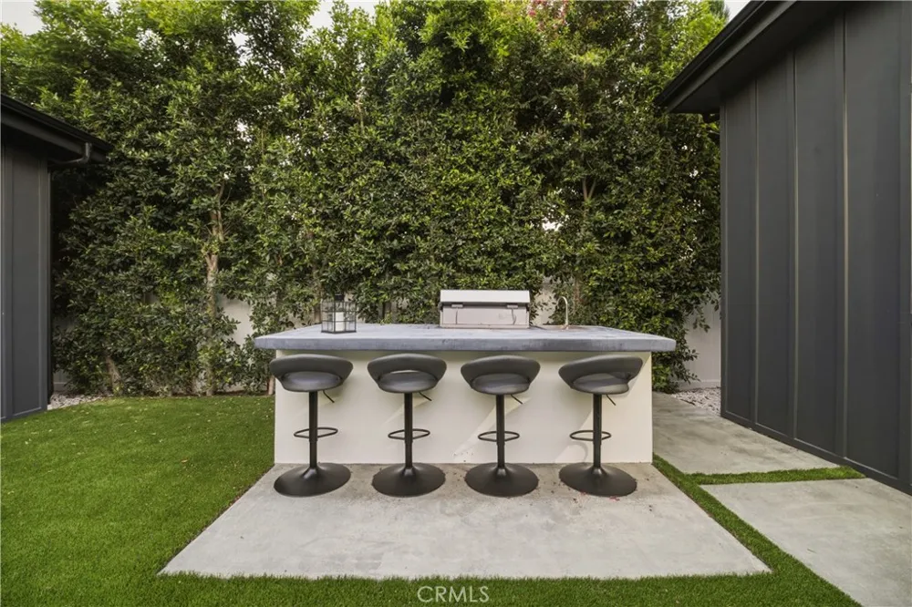 4458 Katherine Avenue Sherman Oaks, CA 91423