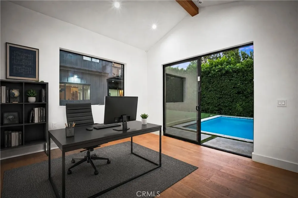 4458 Katherine Avenue Sherman Oaks, CA 91423