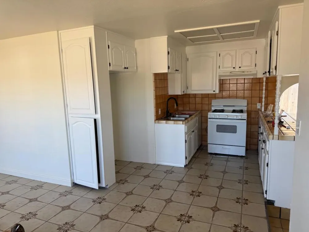 85 Paloma Avenue Salinas, CA 93905
