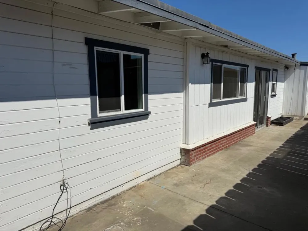85 Paloma Avenue Salinas, CA 93905