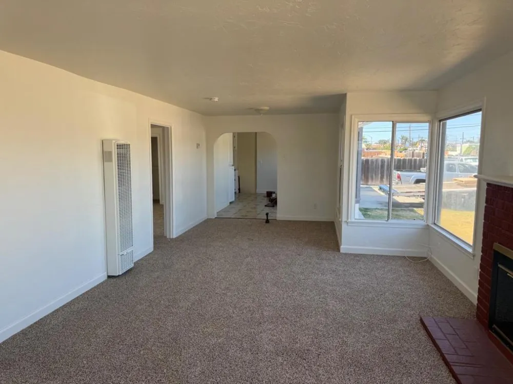 85 Paloma Avenue Salinas, CA 93905